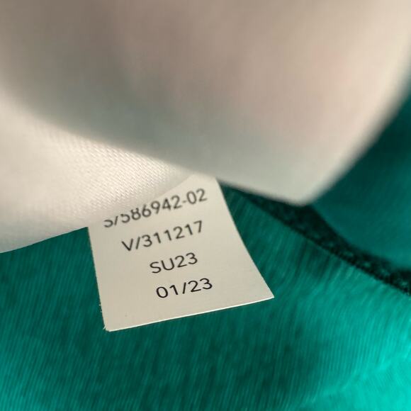 NWT Athleta Green Echo Wide Cropped Trouser Pants Pull On Relaxed Size 10 - Picture 9 of 12